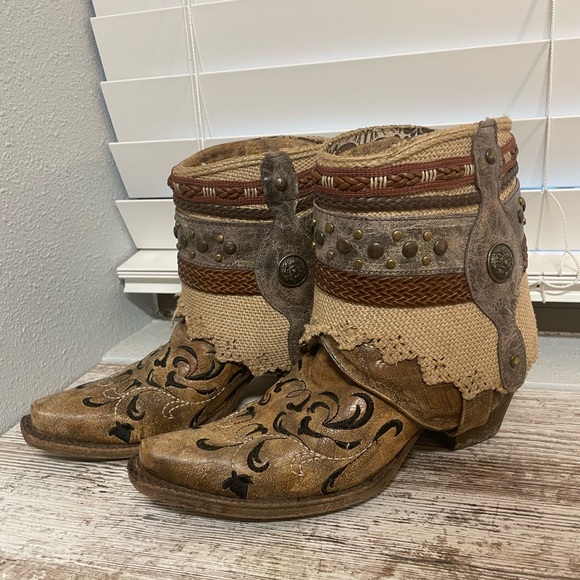 Corral woman’s size 8 medium Cowboy Boots - Picture 1 of 14